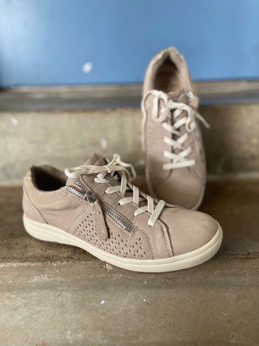Earth Origins Etta lace up sneaker with laser cutting and zipper detail